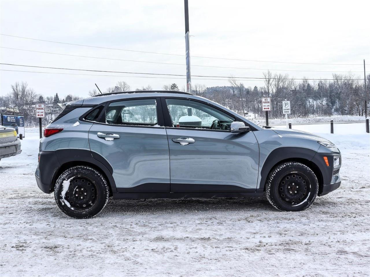 2021 Hyundai KONA 2.0L Essential 4dr All-Wheel Drive Photo2