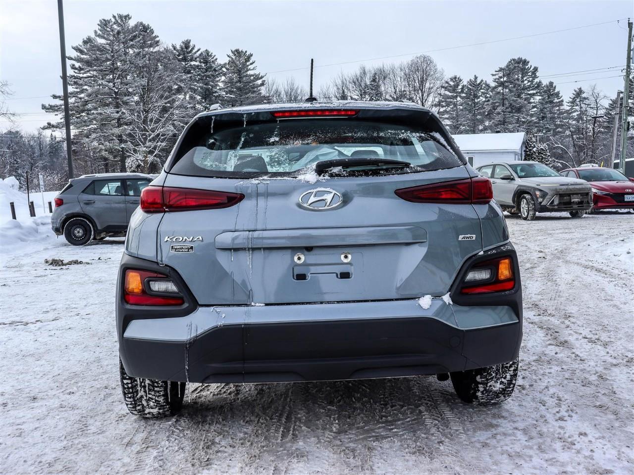 2021 Hyundai KONA 2.0L Essential 4dr All-Wheel Drive Photo3