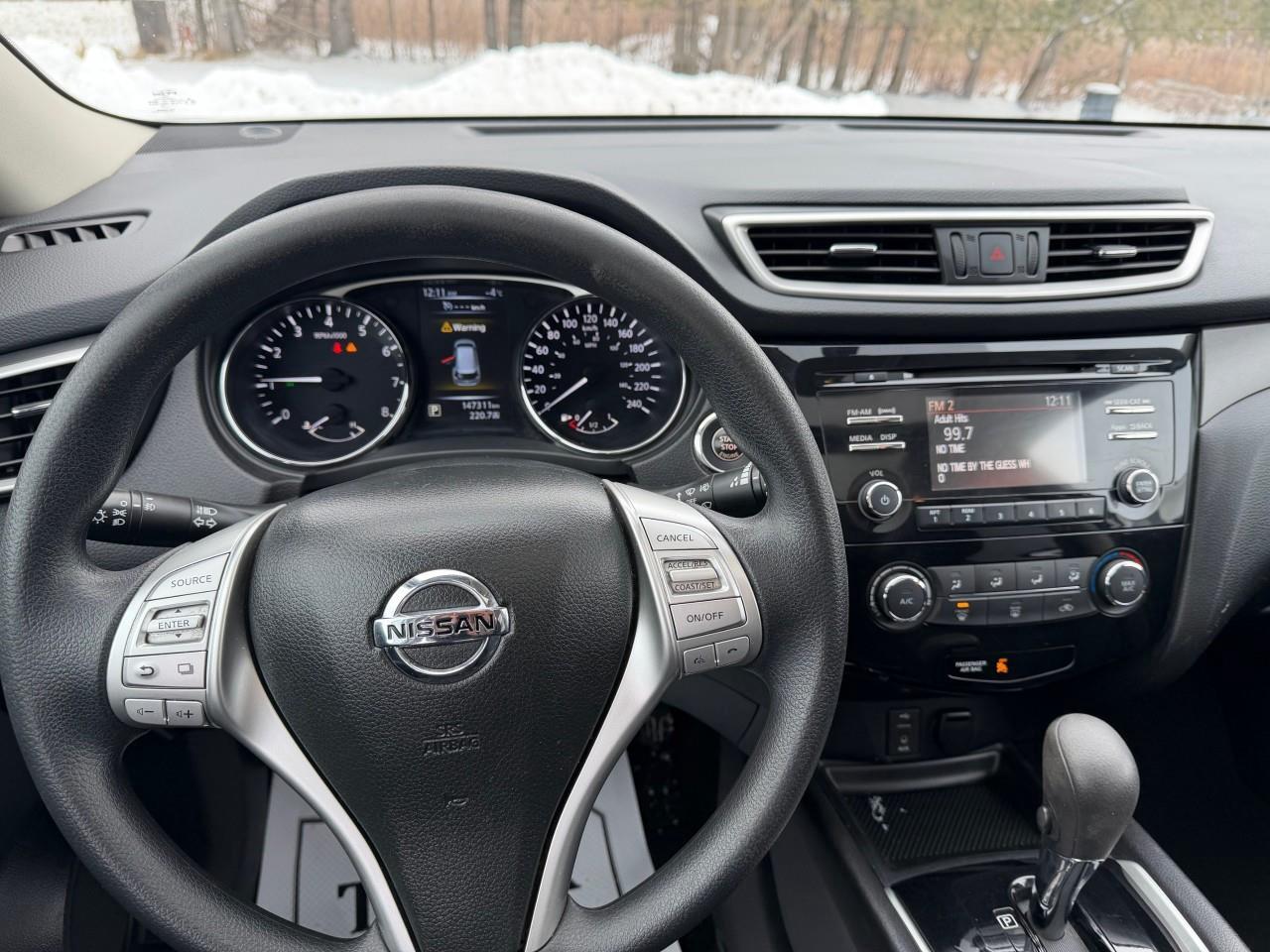 2014 Nissan Rogue SV 4dr All-wheel Drive Photo