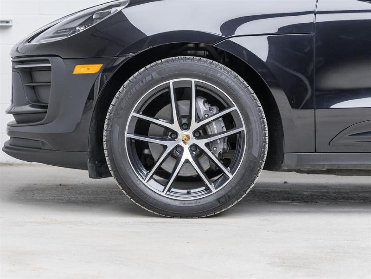 2023 Porsche Macan  Photo