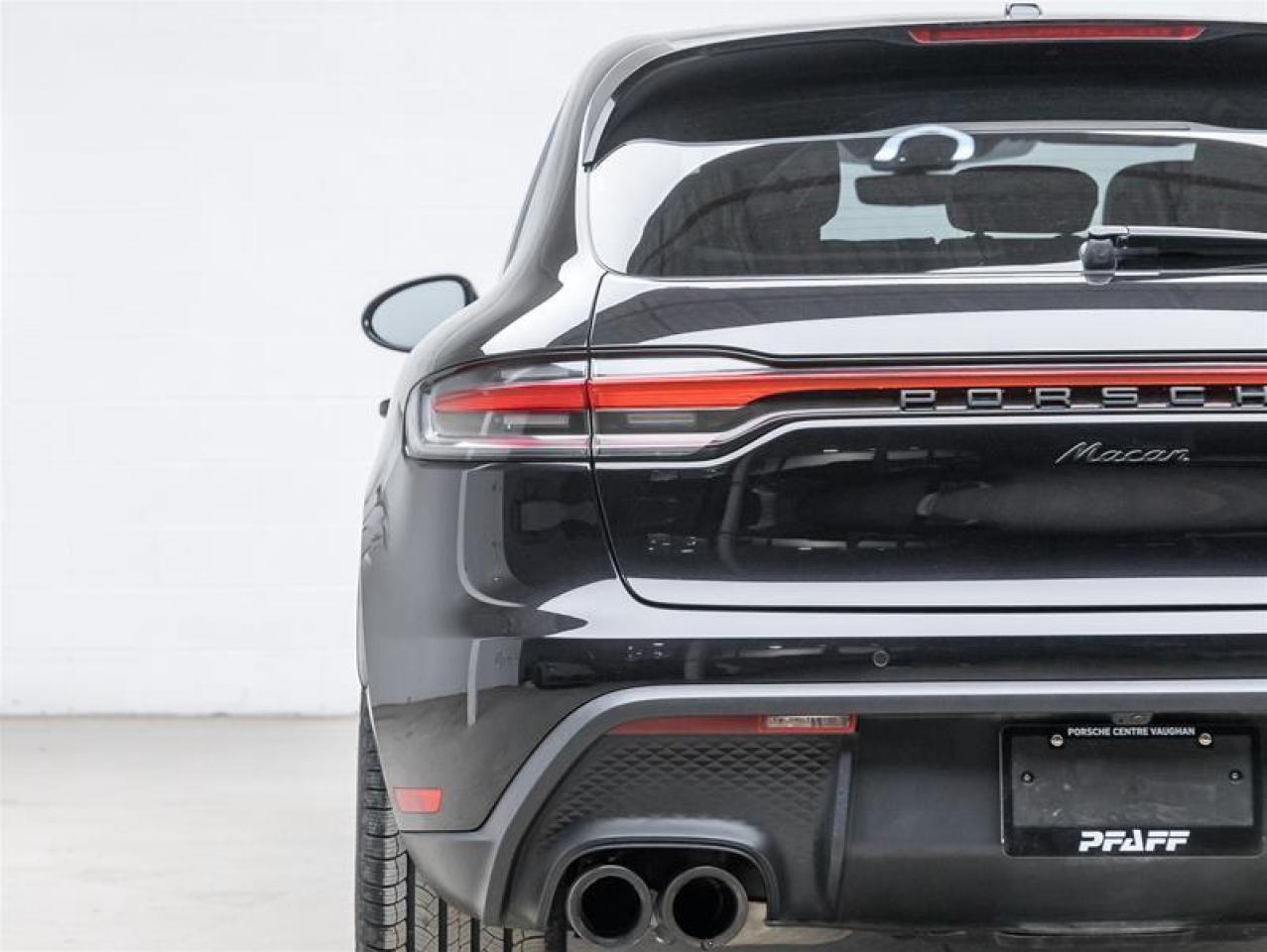 2023 Porsche Macan  Photo