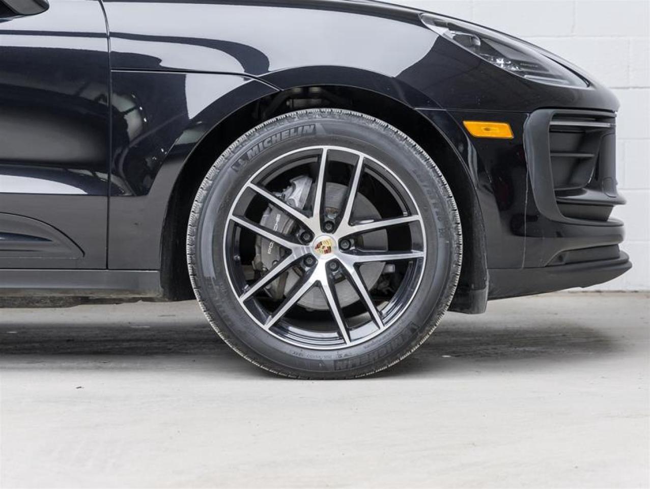 2023 Porsche Macan  Photo