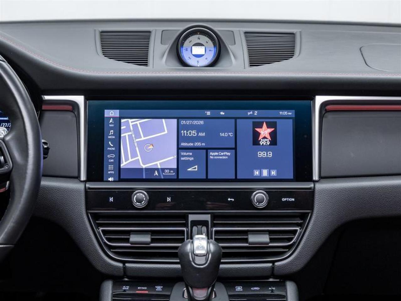 2023 Porsche Macan  Photo