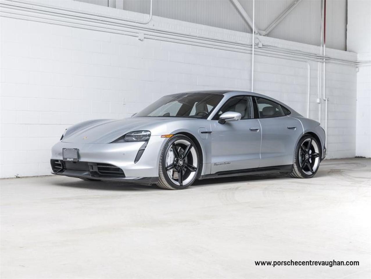 2020 Porsche Taycan  Photo0