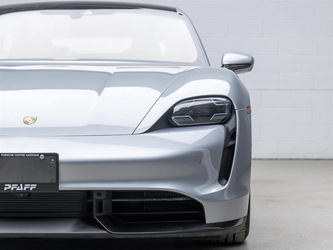 2020 Porsche Taycan  Photo