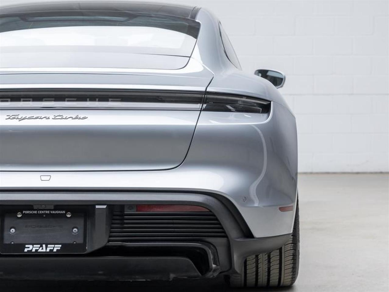 2020 Porsche Taycan  Photo