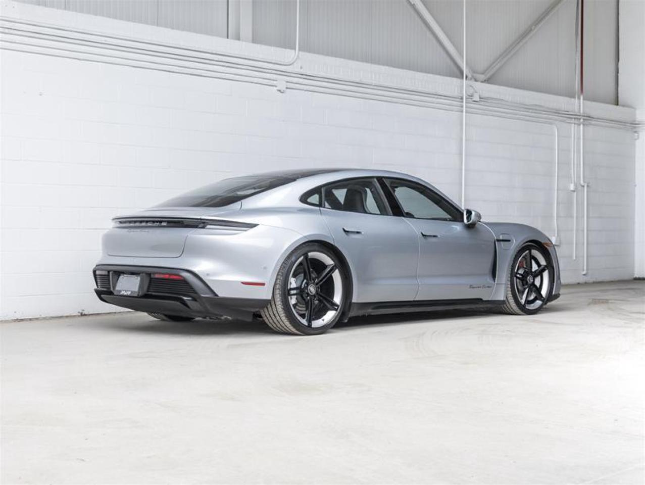 2020 Porsche Taycan  Photo