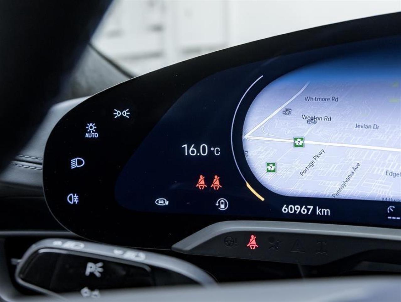 2020 Porsche Taycan  Photo