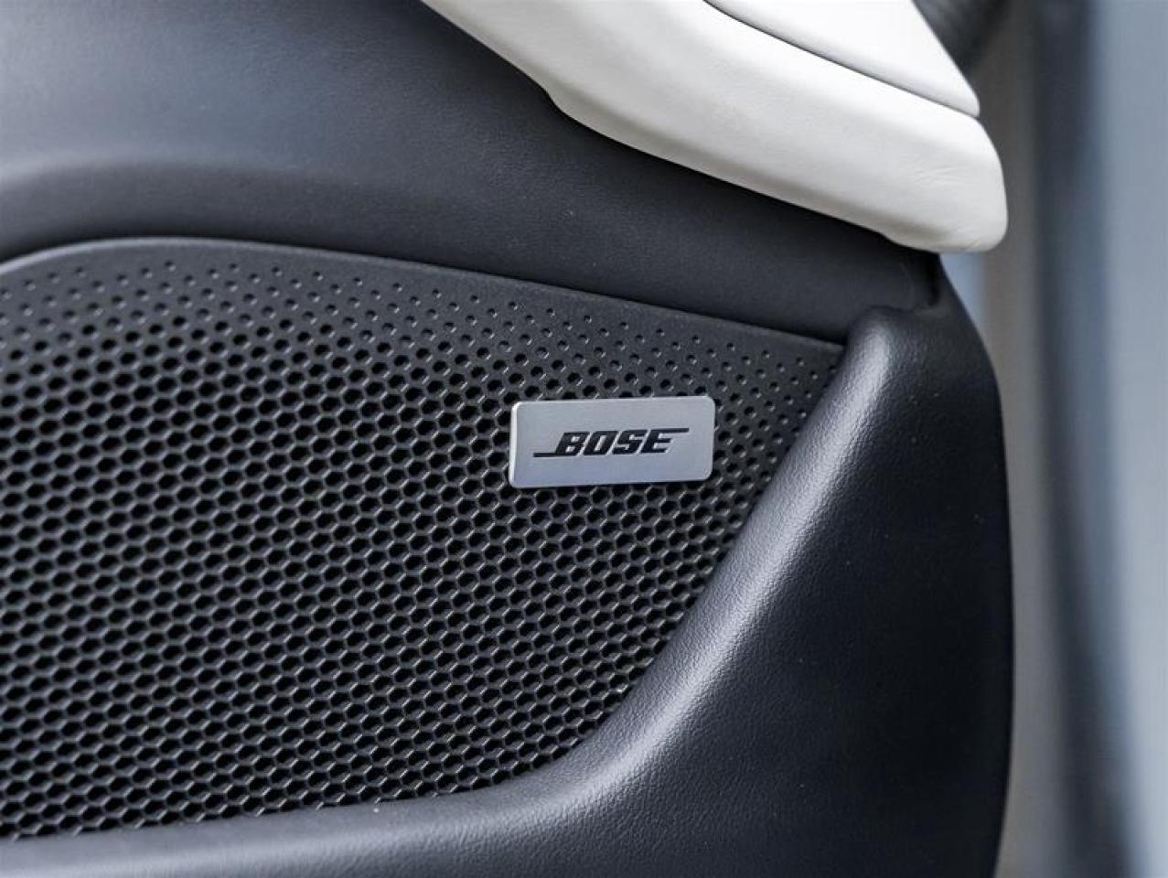 2020 Porsche Taycan  Photo