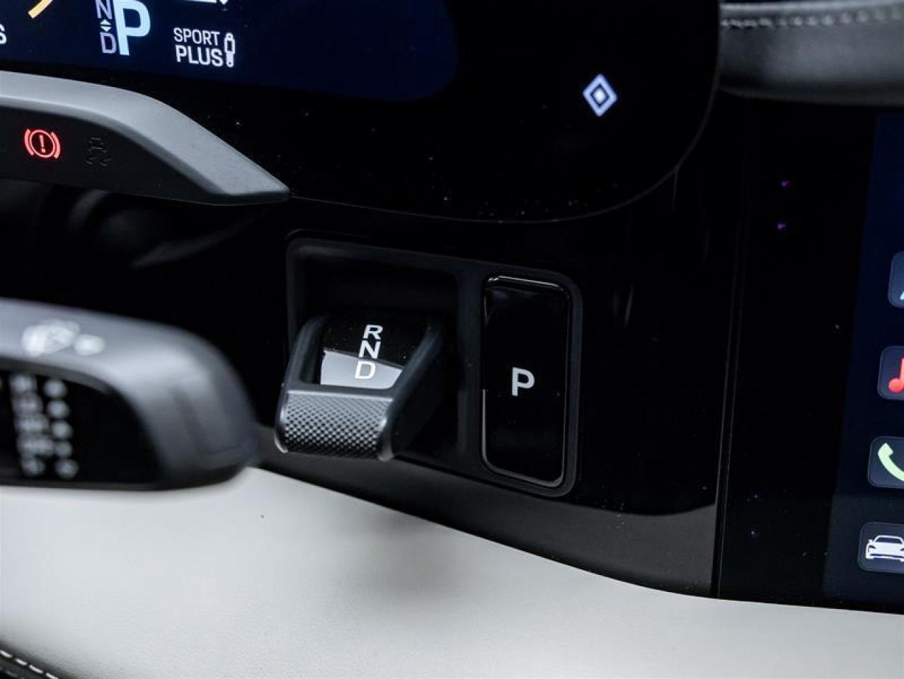 2020 Porsche Taycan  Photo