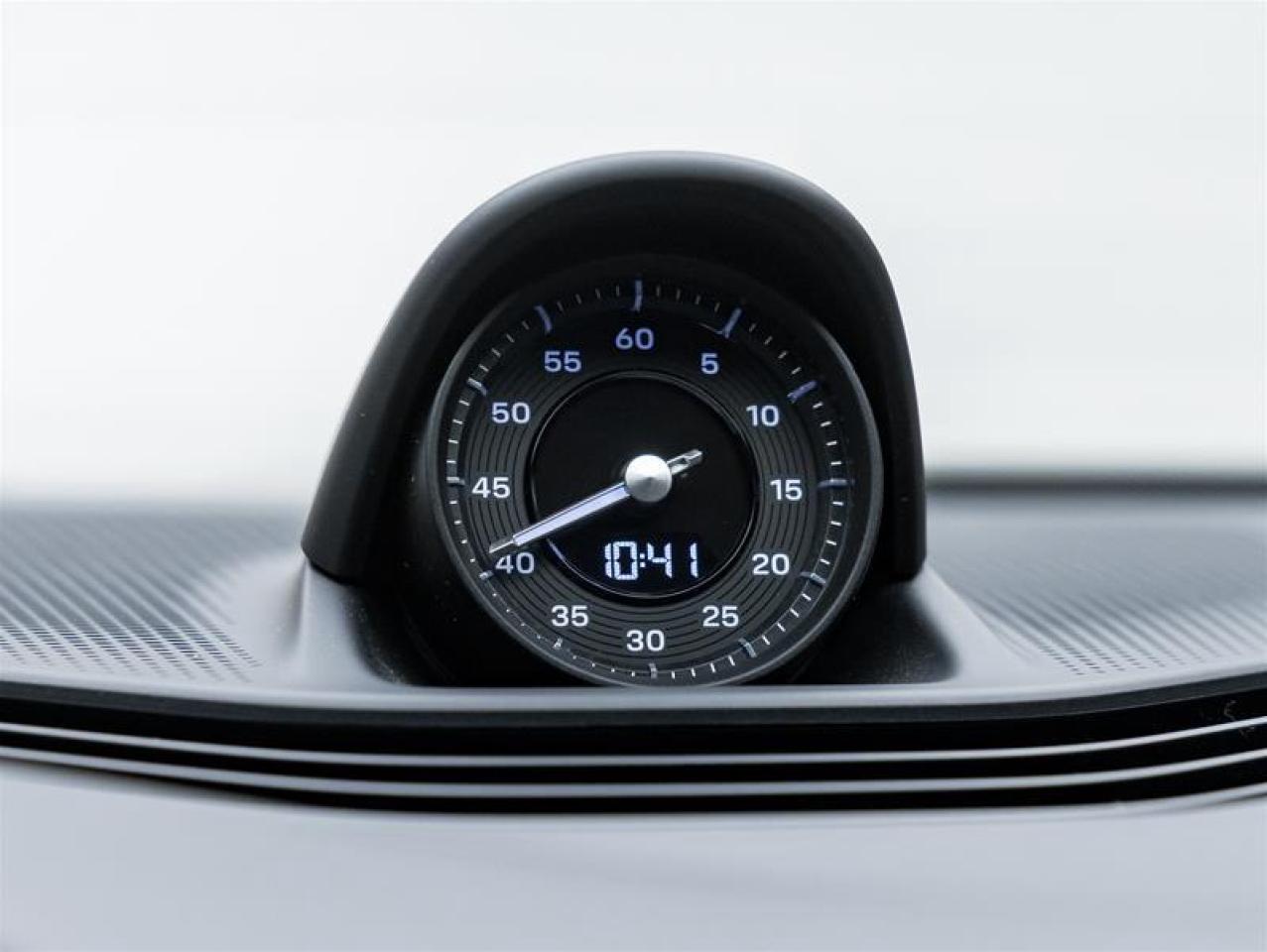 2020 Porsche Taycan  Photo