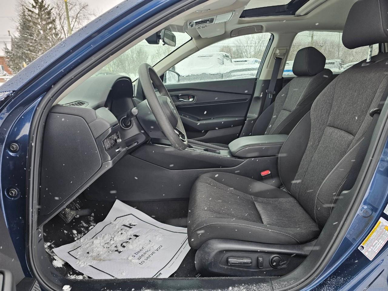 2023 Honda Accord EX 4DR SEDAN Photo