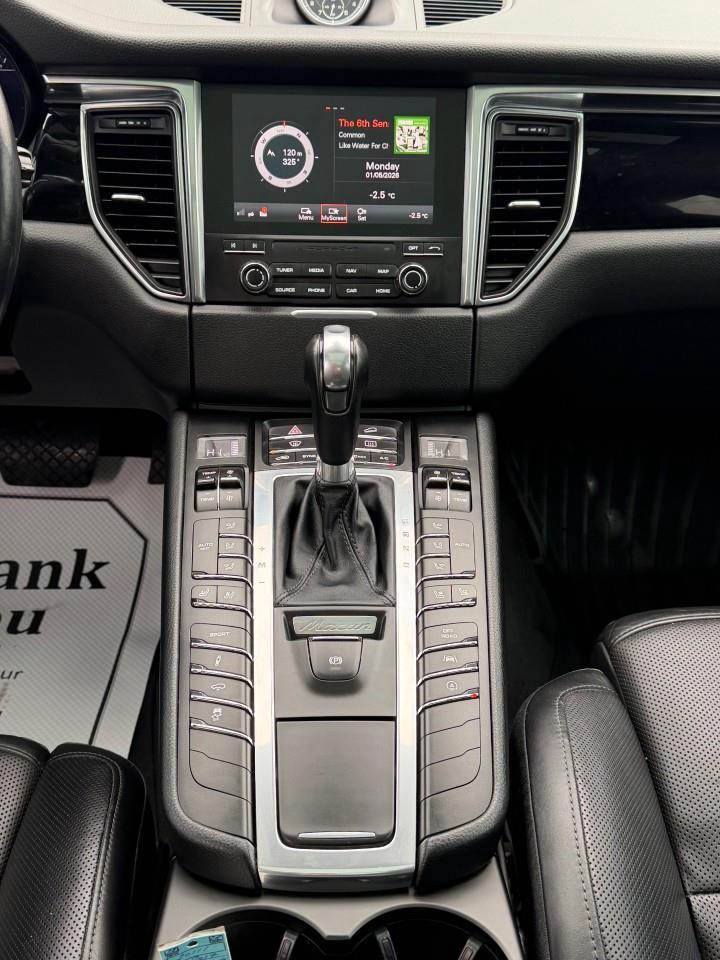 2017 Porsche Macan S 4dr All-Wheel Drive Photo