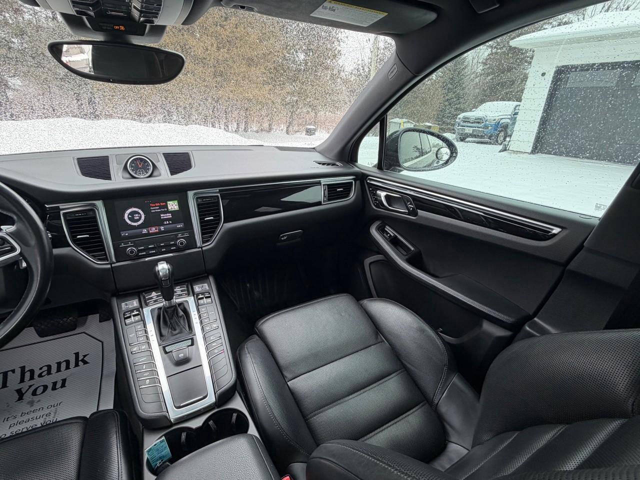 2017 Porsche Macan S 4dr All-Wheel Drive Photo