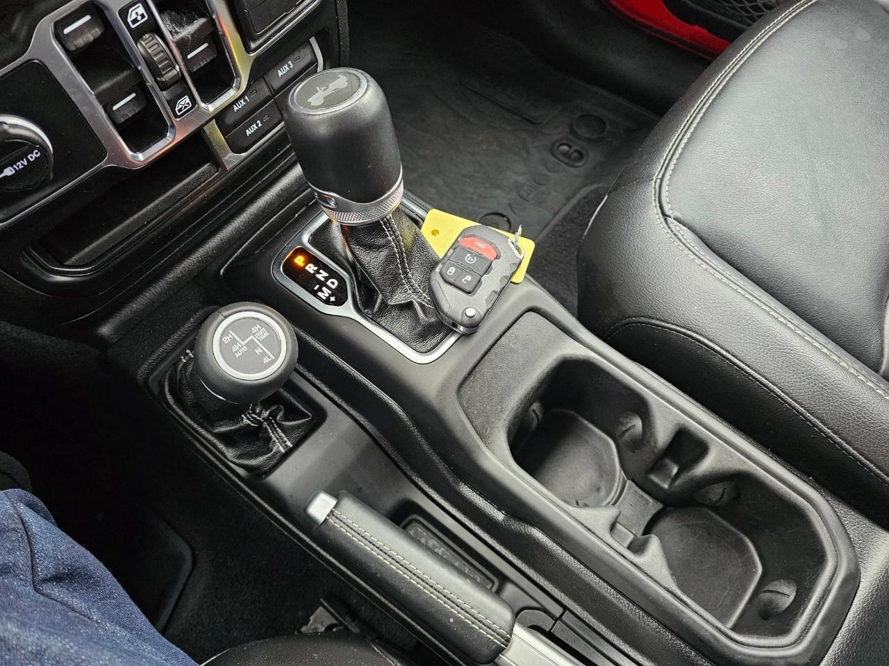 2021 Jeep WRANGLER UNLIMITED Sahara 4dr 4x4 Photo