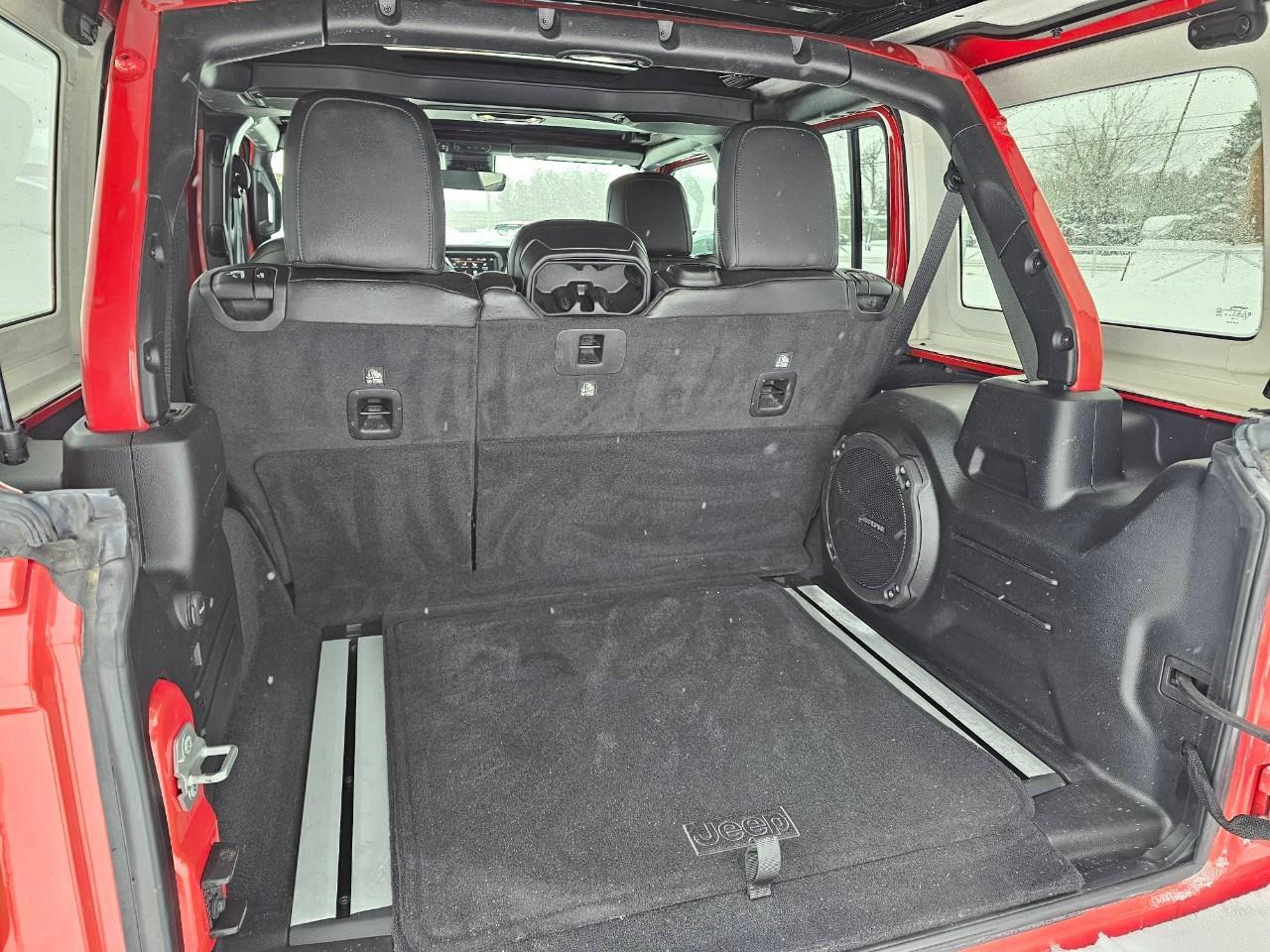 2021 Jeep WRANGLER UNLIMITED Sahara 4dr 4x4 Photo