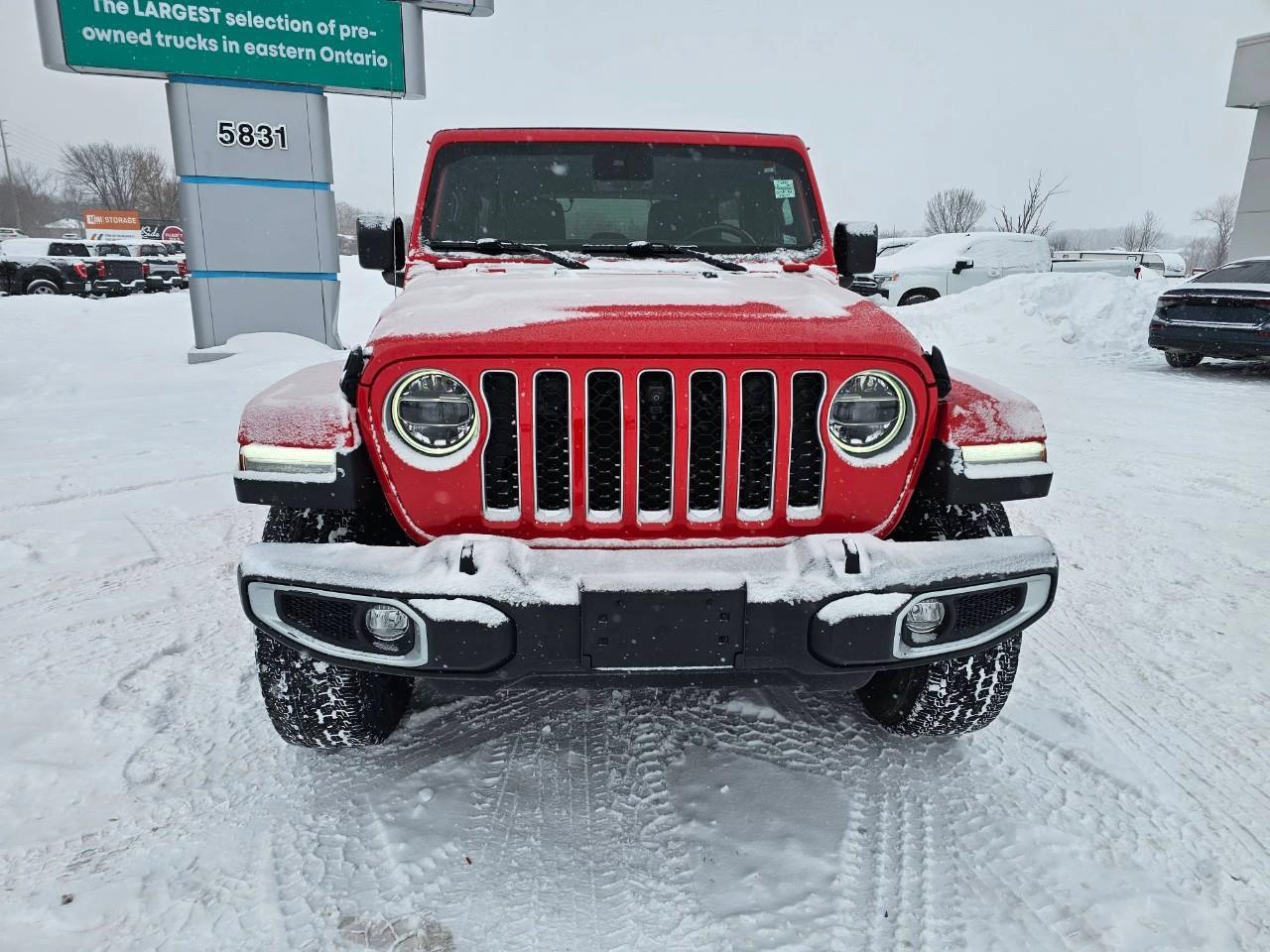 2021 Jeep WRANGLER UNLIMITED Sahara 4dr 4x4 Photo