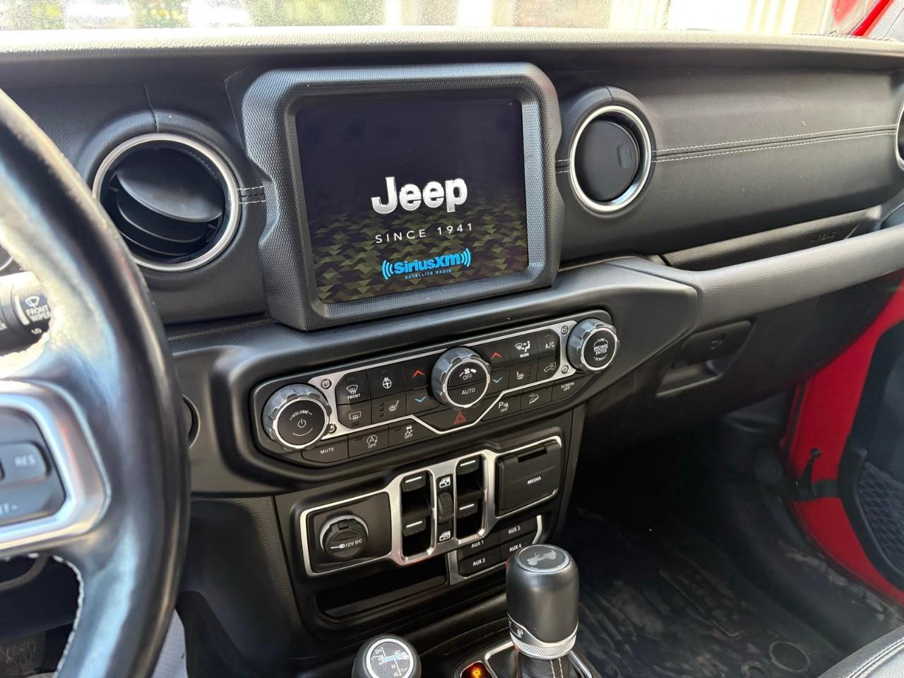 2021 Jeep WRANGLER UNLIMITED Sahara 4dr 4x4 Photo
