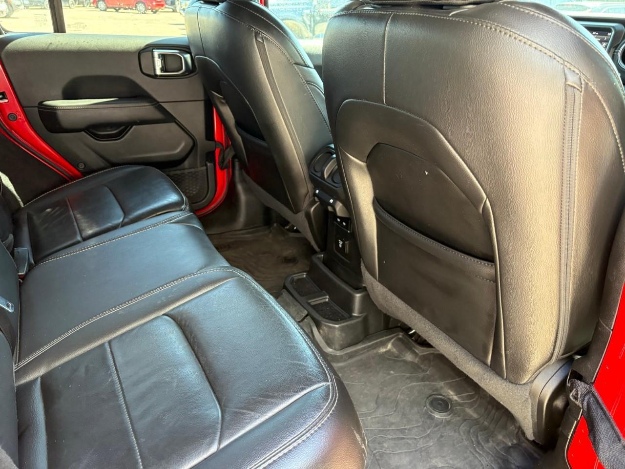 2021 Jeep WRANGLER UNLIMITED Sahara 4dr 4x4 Photo