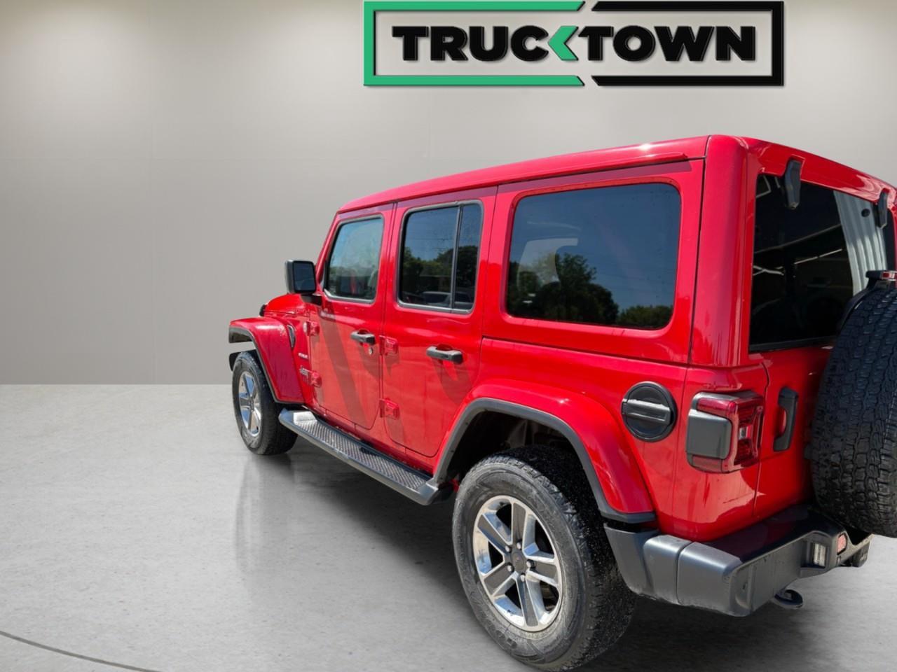 2021 Jeep WRANGLER UNLIMITED Sahara 4dr 4x4 Photo