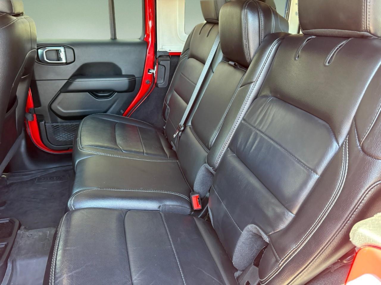 2021 Jeep WRANGLER UNLIMITED Sahara 4dr 4x4 Photo