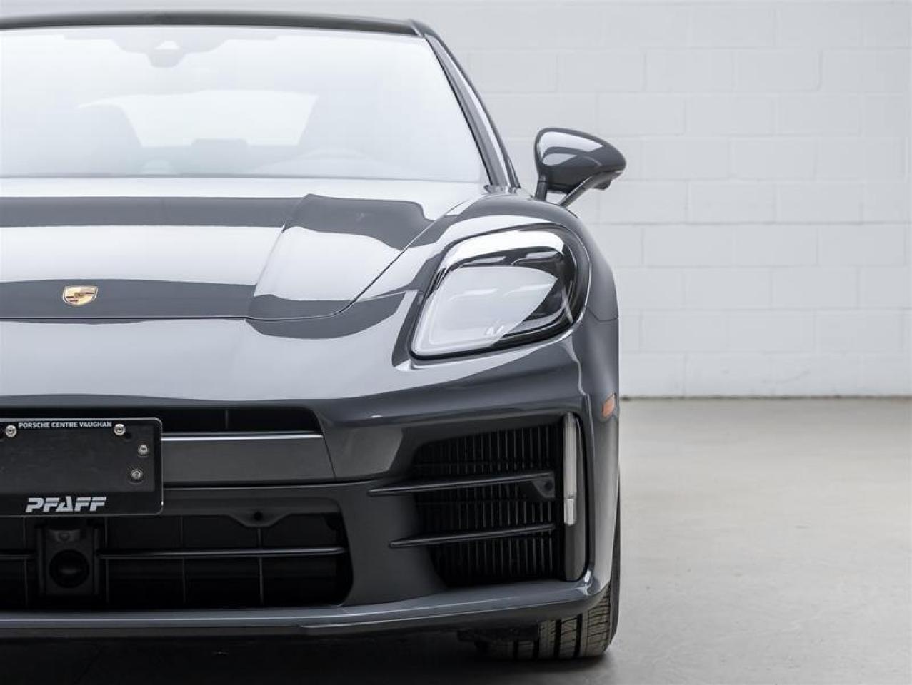 2025 Porsche Panamera  Photo