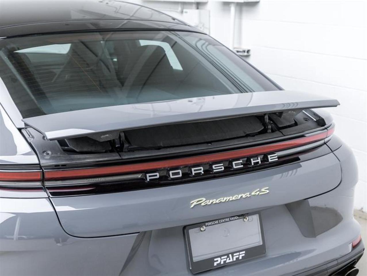 2025 Porsche Panamera  Photo