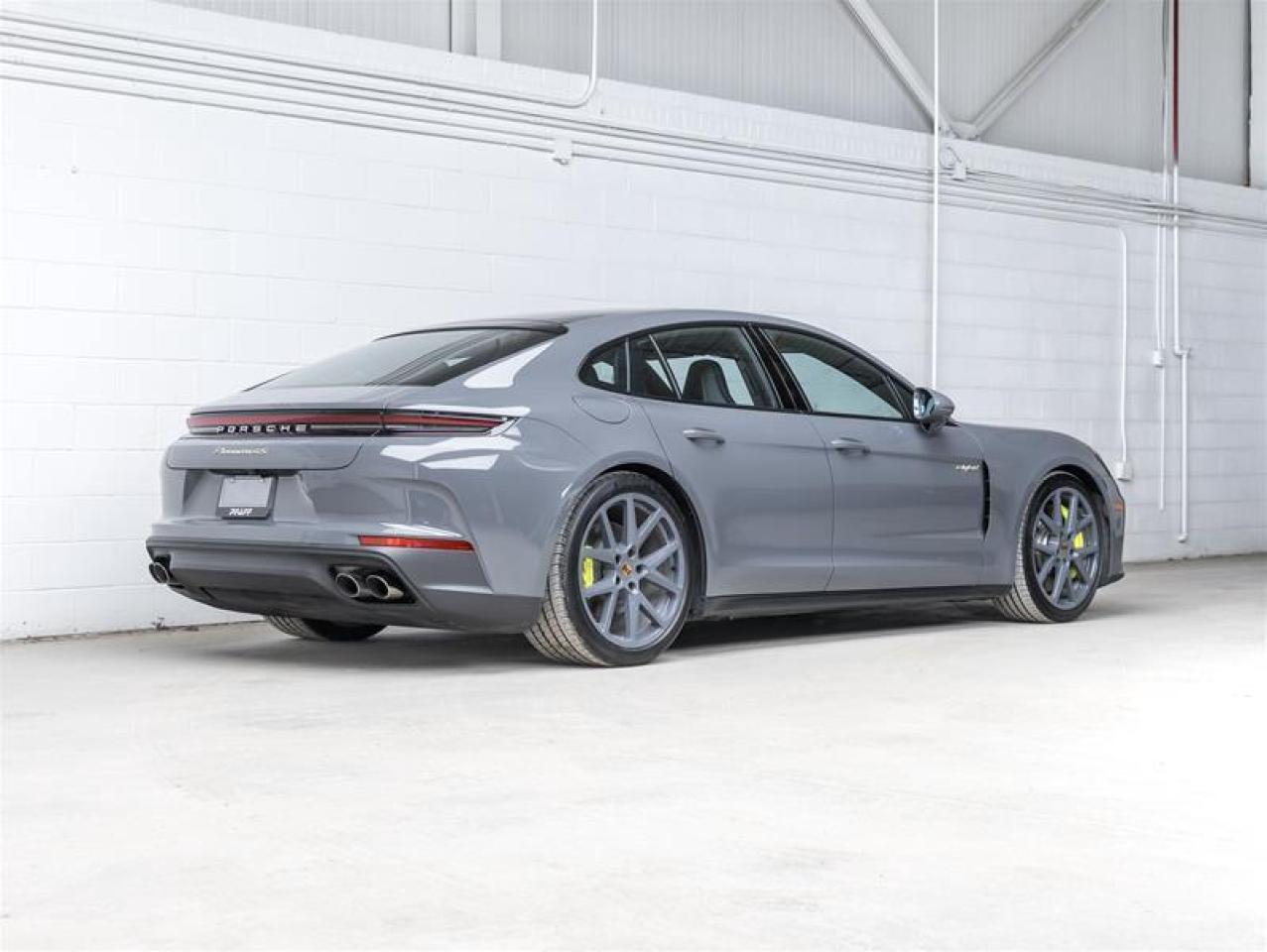 2025 Porsche Panamera  Photo