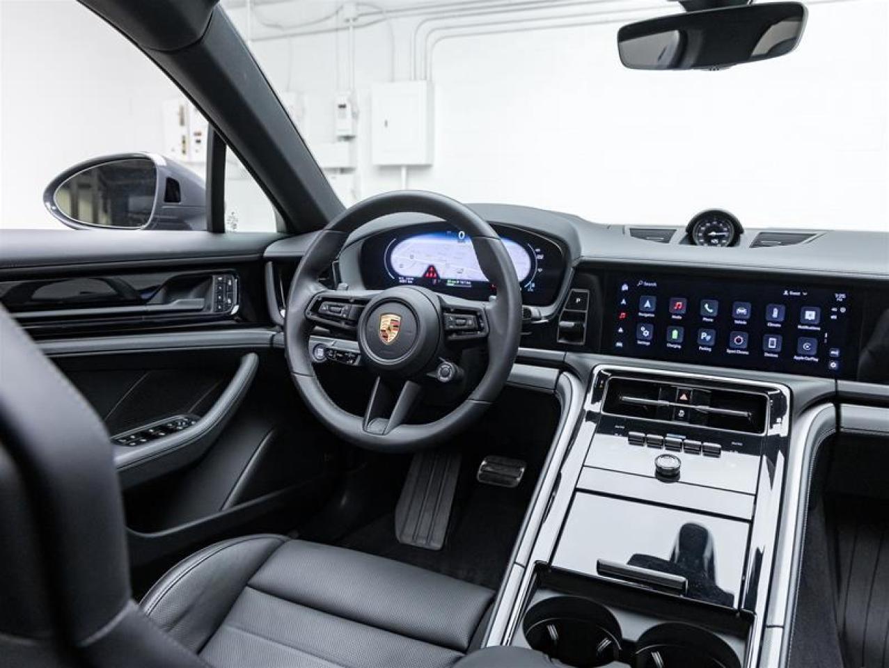 2025 Porsche Panamera  Photo