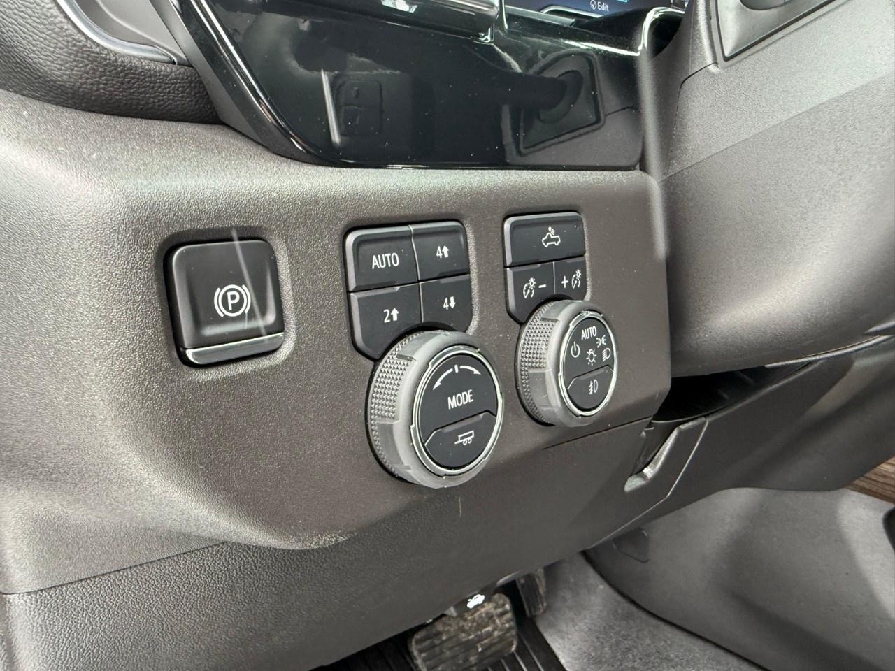 2025 Chevrolet Silverado 1500  Photo