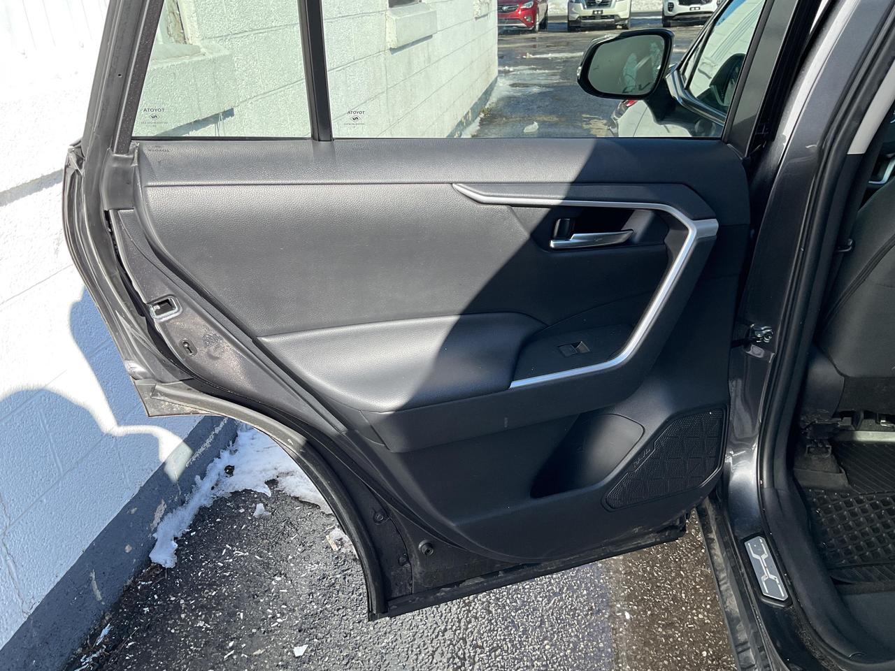 2024 Toyota RAV4 XLE 4dr All-wheel Drive Photo