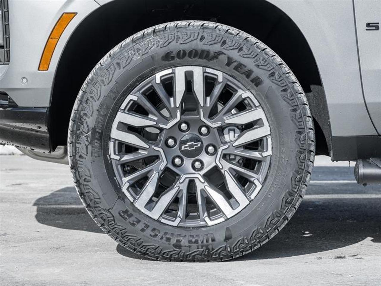 2026 Chevrolet Suburban Z71 4dr 4x4 Photo4