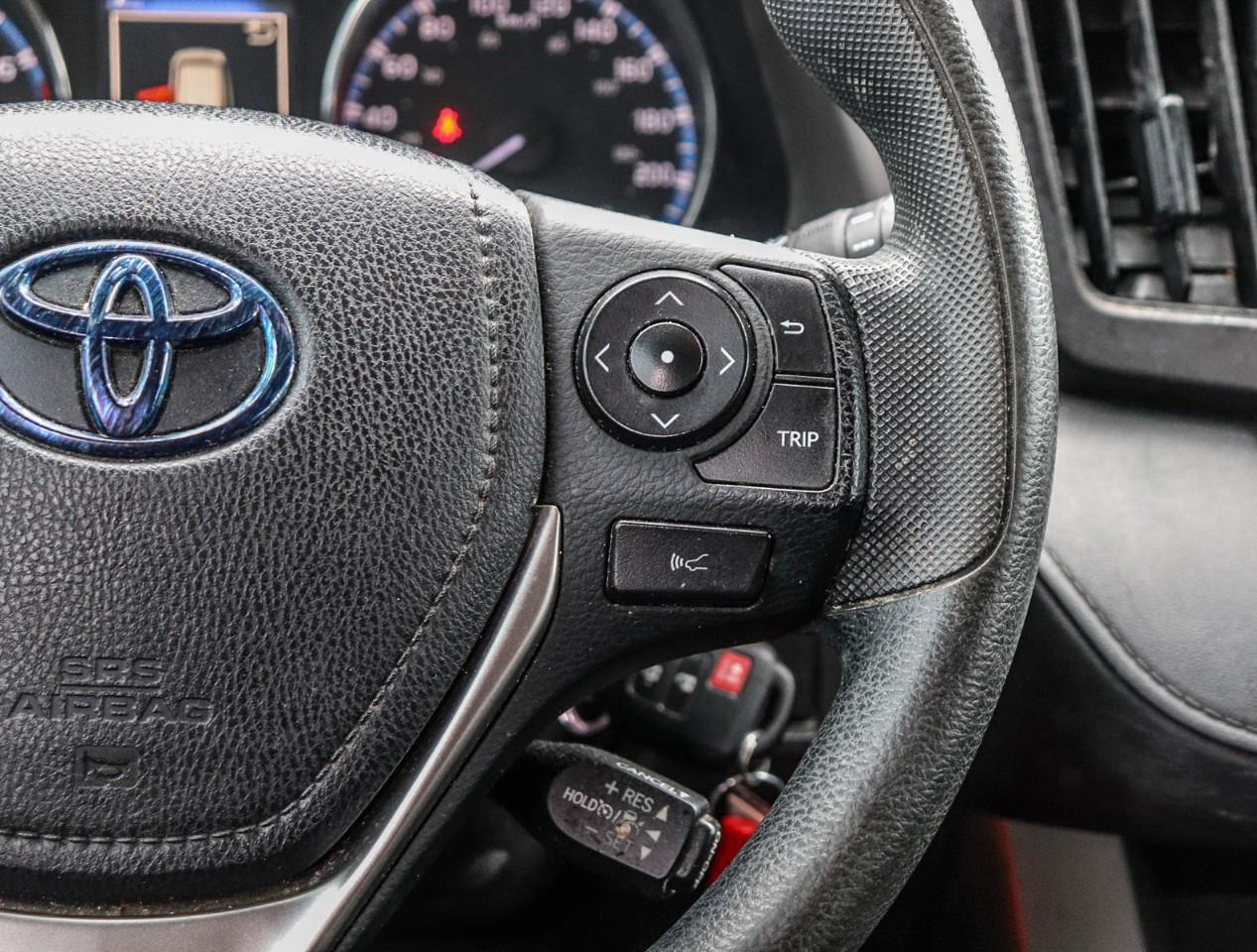 2018 Toyota RAV4 LE 4dr All-wheel Drive Photo