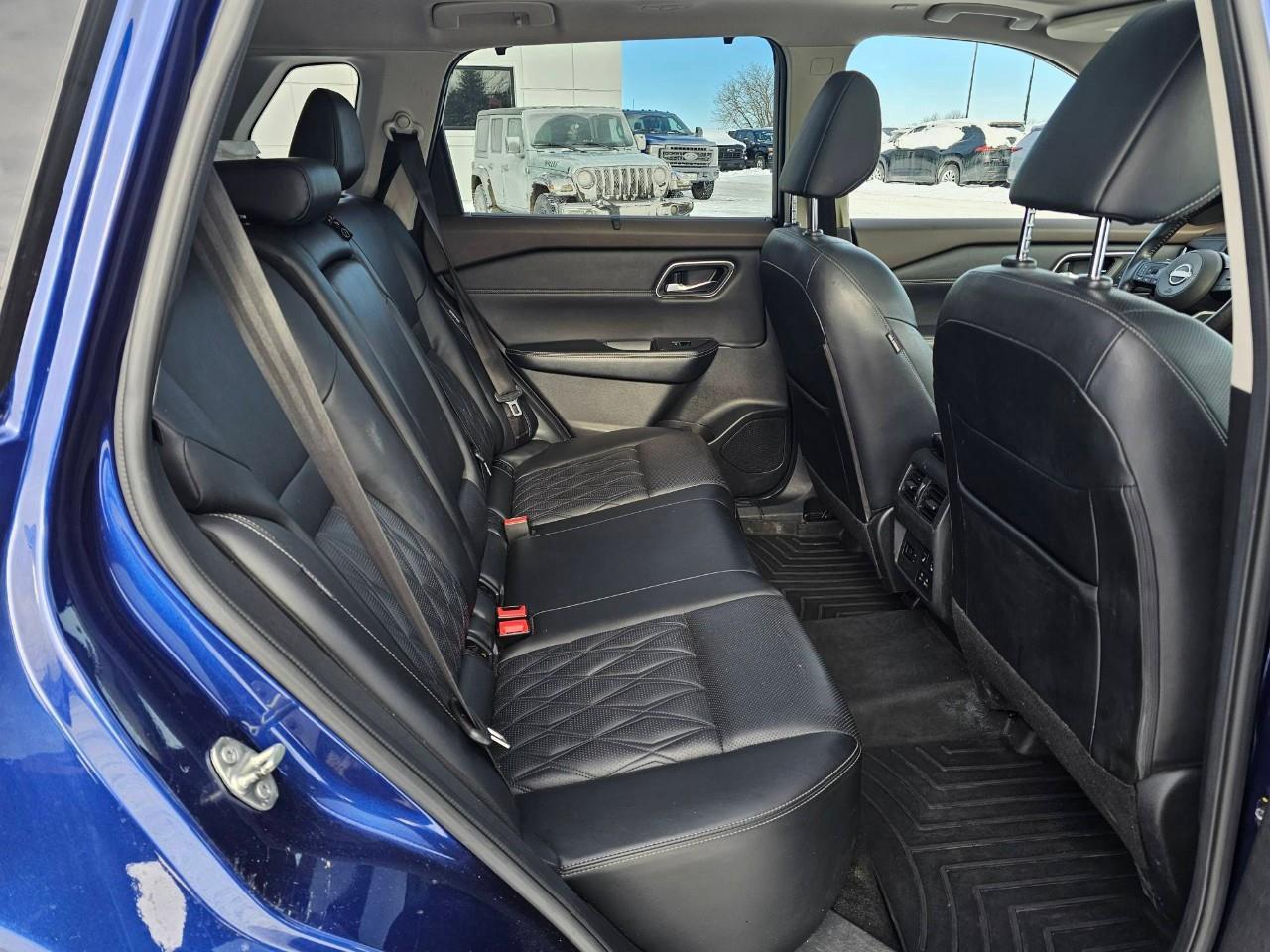 2023 Nissan Rogue Platinum 4dr All-Wheel Drive Sport Utility Photo