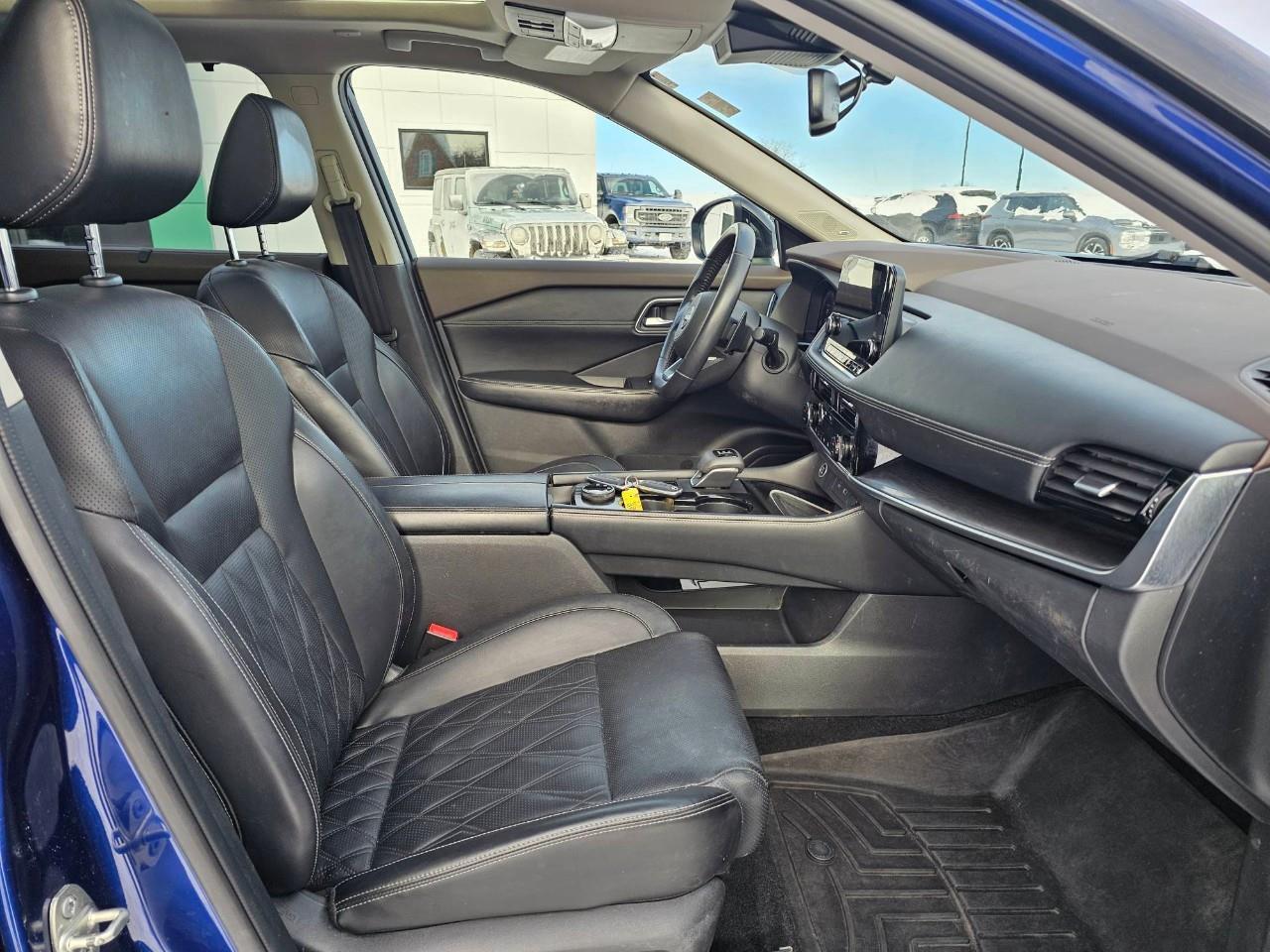 2023 Nissan Rogue Platinum 4dr All-Wheel Drive Sport Utility Photo