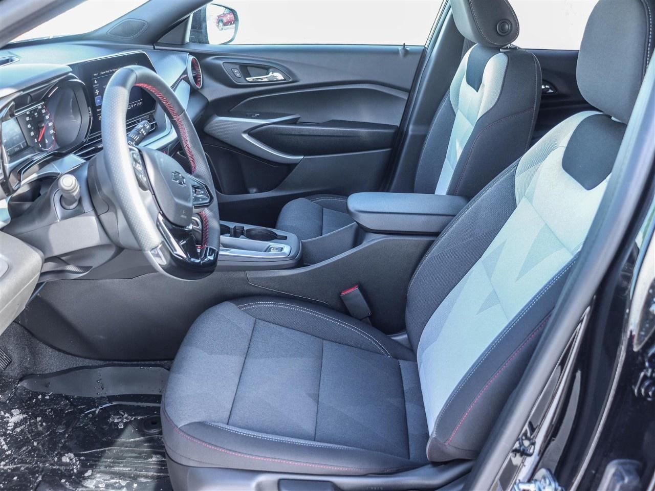 2026 Chevrolet Trax FWD 4dr 1RS Photo