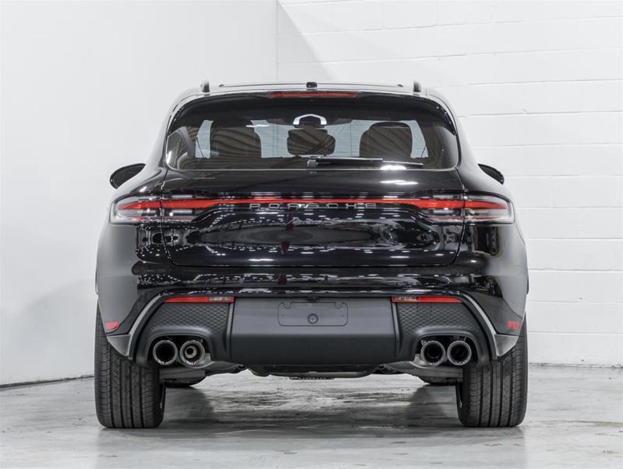 2026 Porsche Macan  Photo