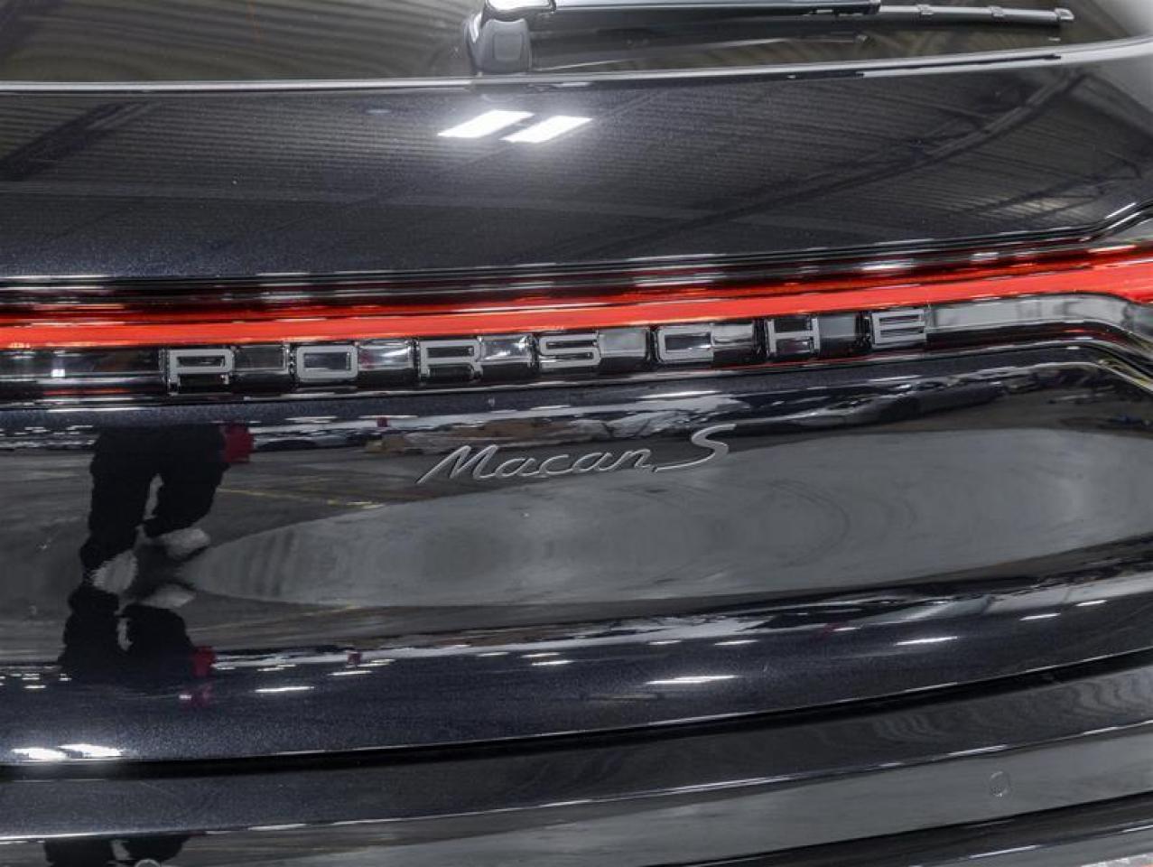 2026 Porsche Macan  Photo