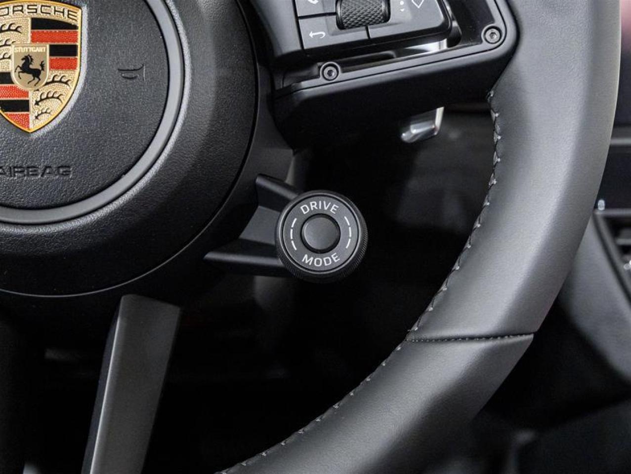 2026 Porsche Macan  Photo