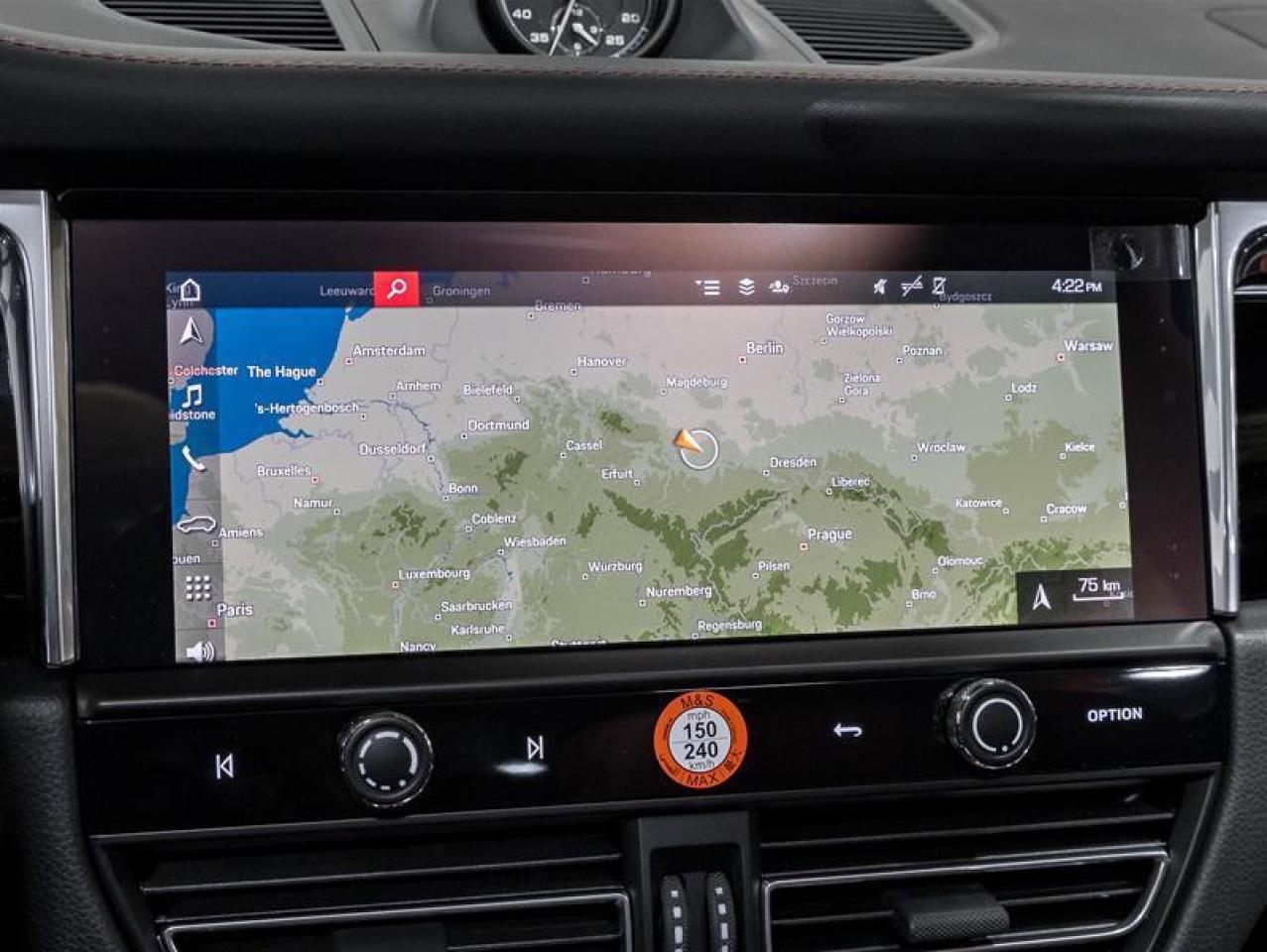 2026 Porsche Macan  Photo