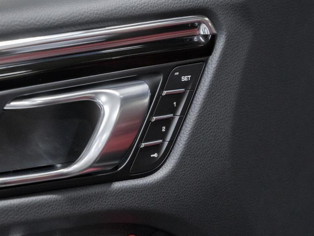 2026 Porsche Macan  Photo