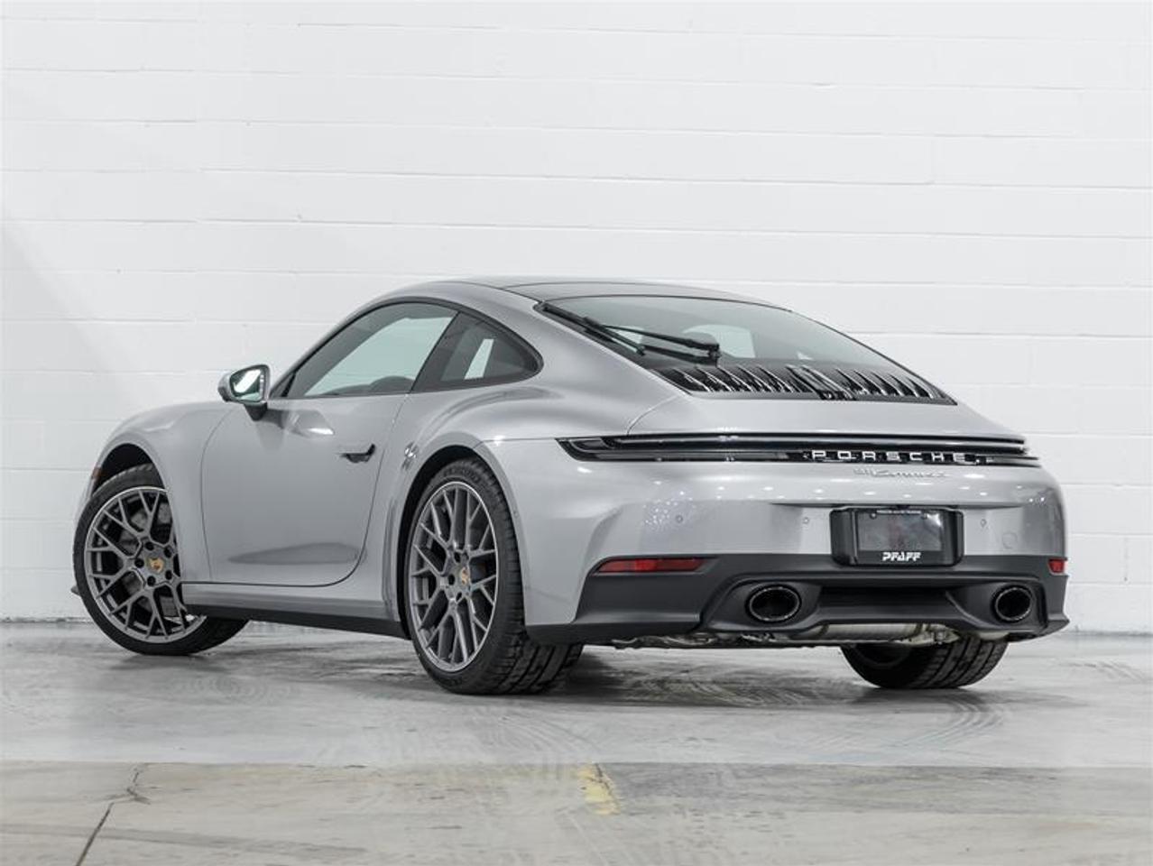 2026 Porsche 911  Photo