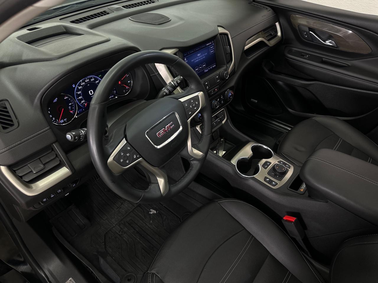 2024 GMC Terrain Denali 4dr All-Wheel Drive Photo