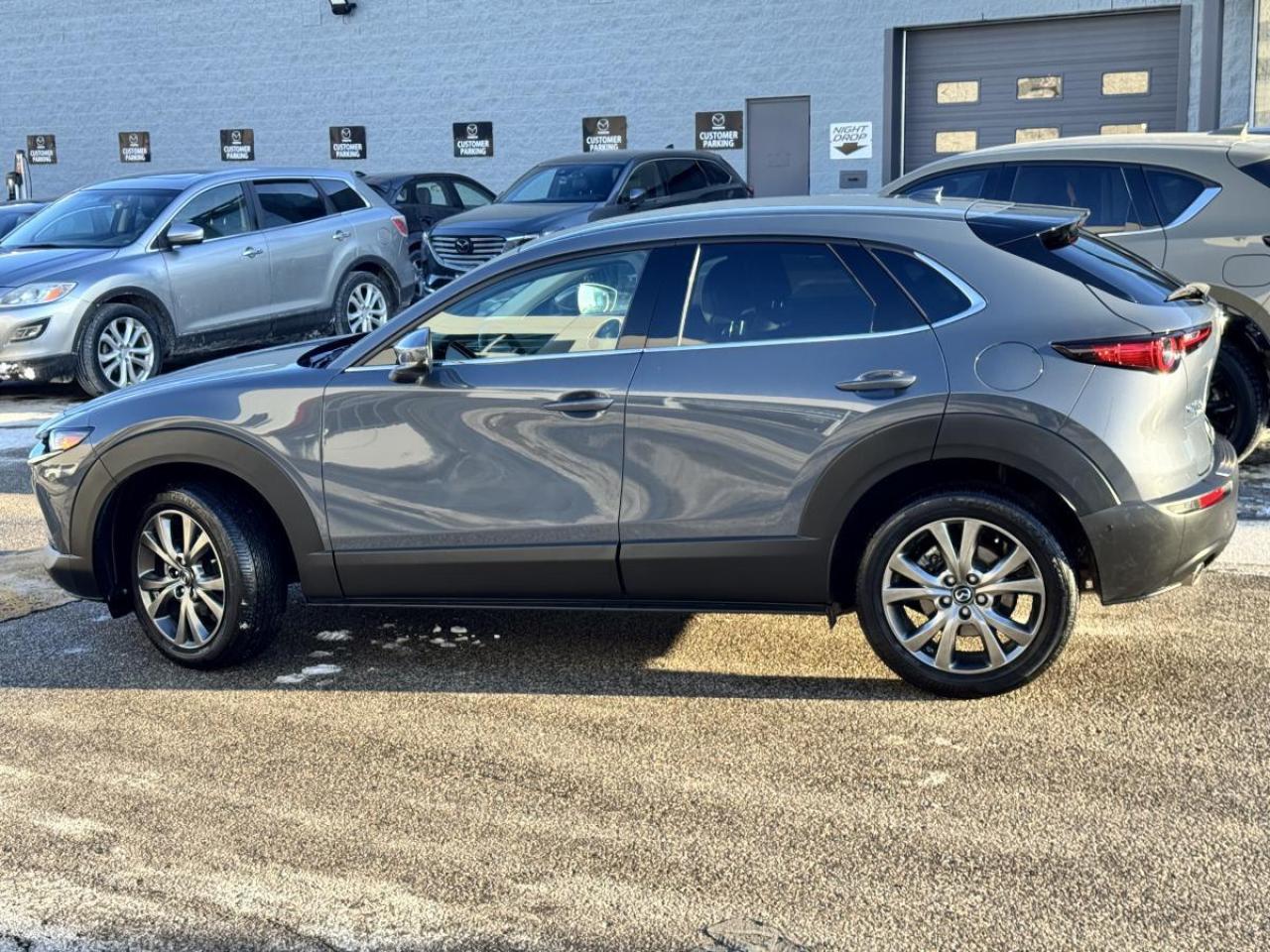 2021 Mazda CX-30 GT AWD/ EXTENDED WARRANTY/ ONLY 25K/ MUST SEE Photo