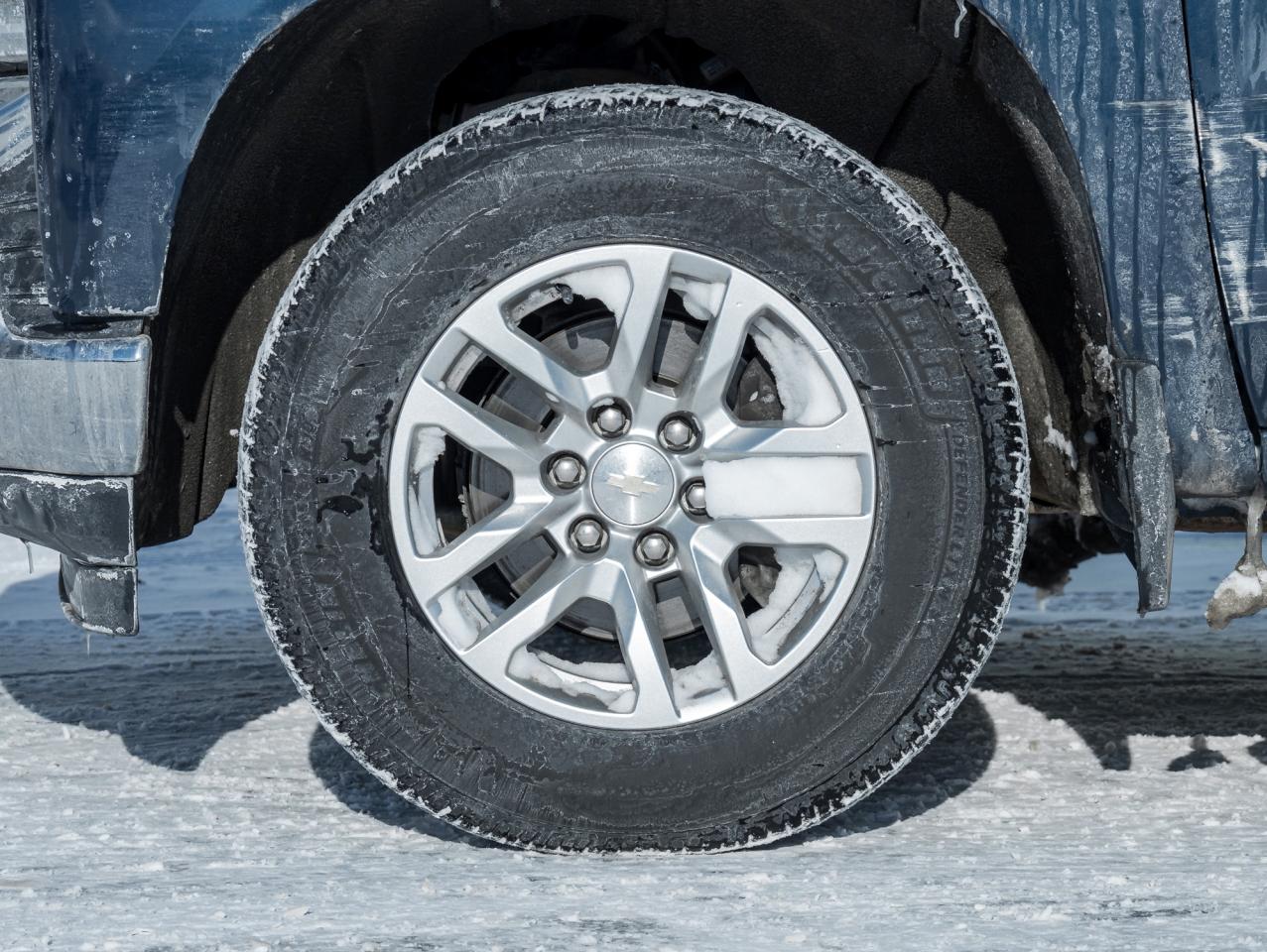 2021 Chevrolet Silverado 1500 4WD Crew Cab 147  LT Photo