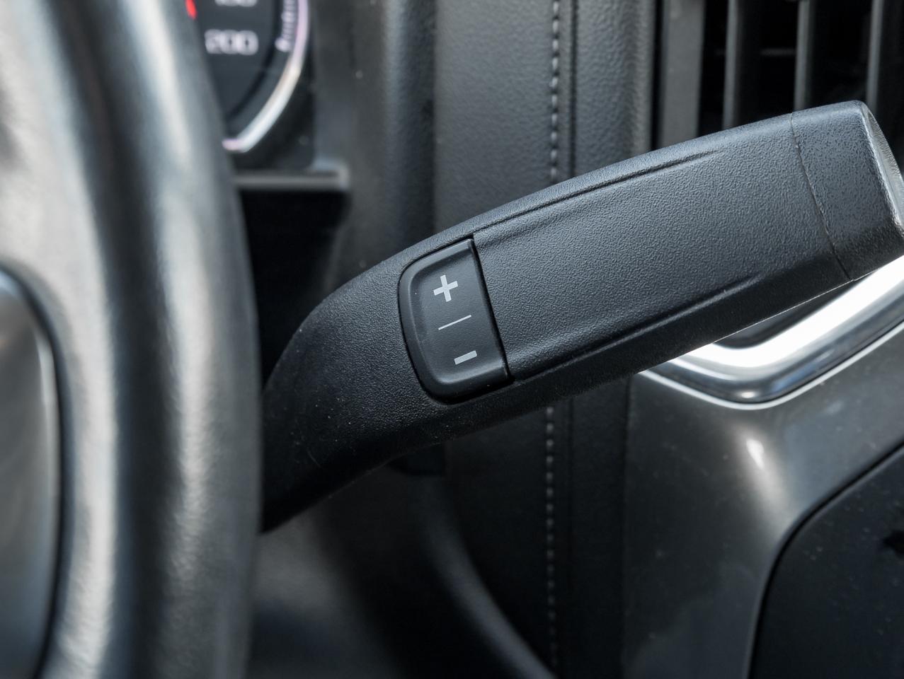 2021 Chevrolet Silverado 1500 4WD Crew Cab 147  LT Photo