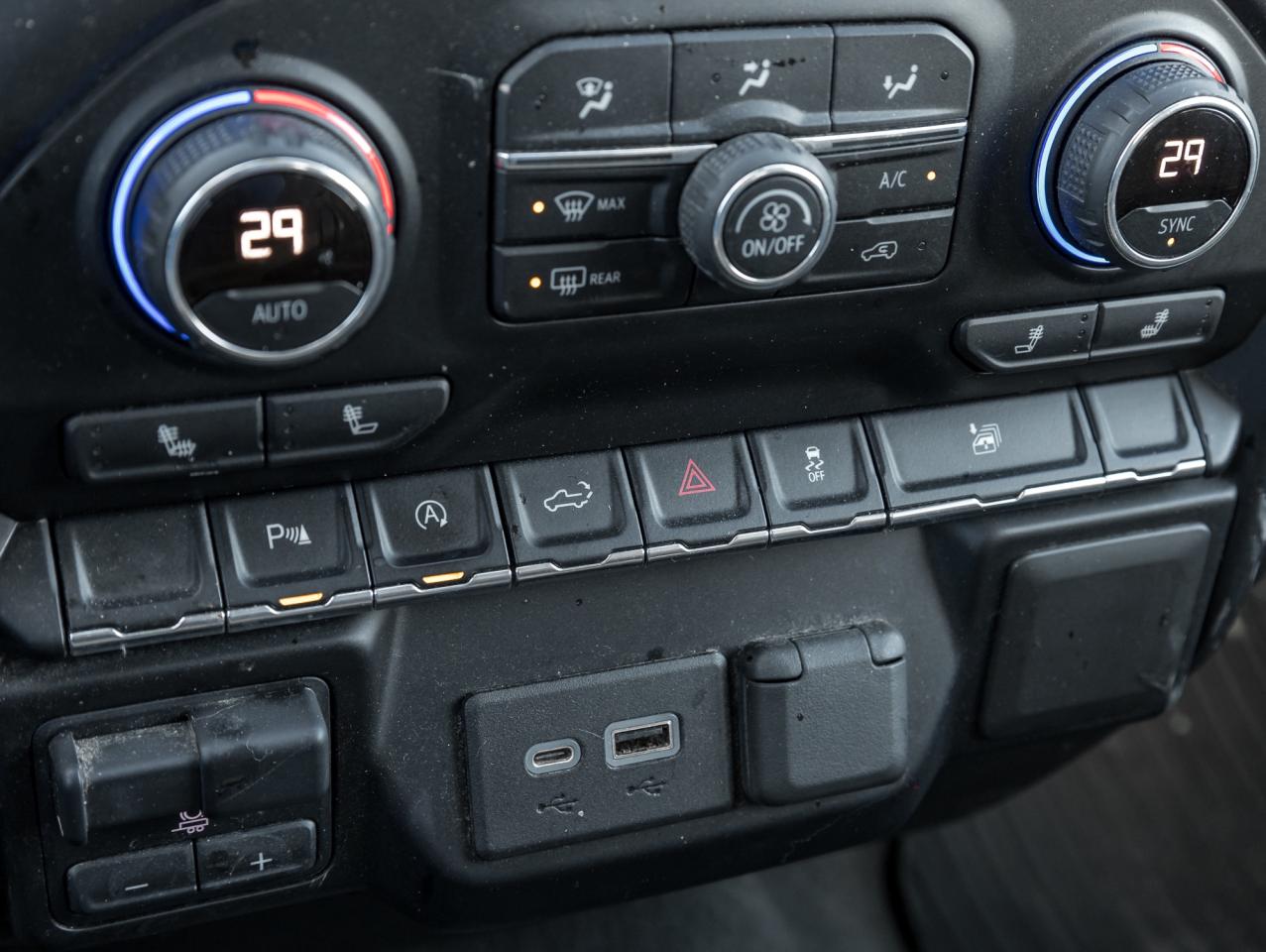 2021 Chevrolet Silverado 1500 4WD Crew Cab 147  LT Photo