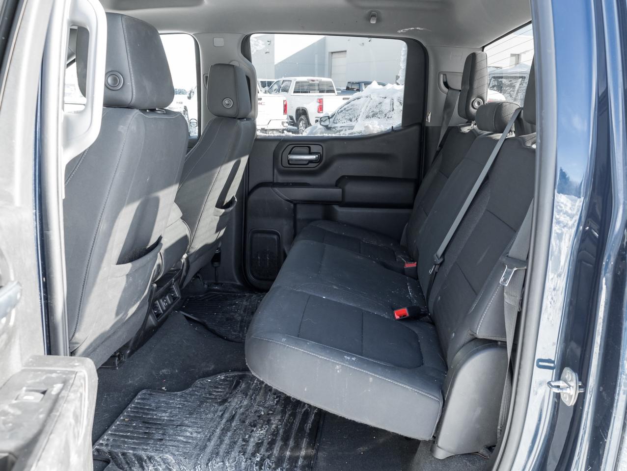 2021 Chevrolet Silverado 1500 4WD Crew Cab 147  LT Photo