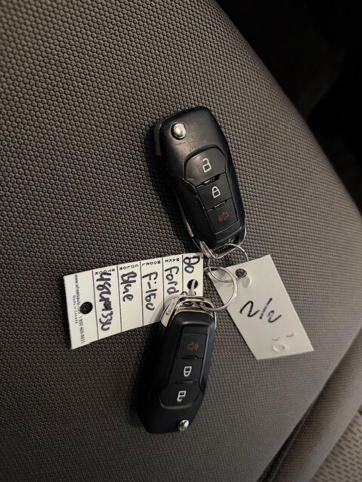 2020 Ford F-150 XLT 2.7L 4x4SuperCrew 5.5' 2 SETS OF WHEELS Photo