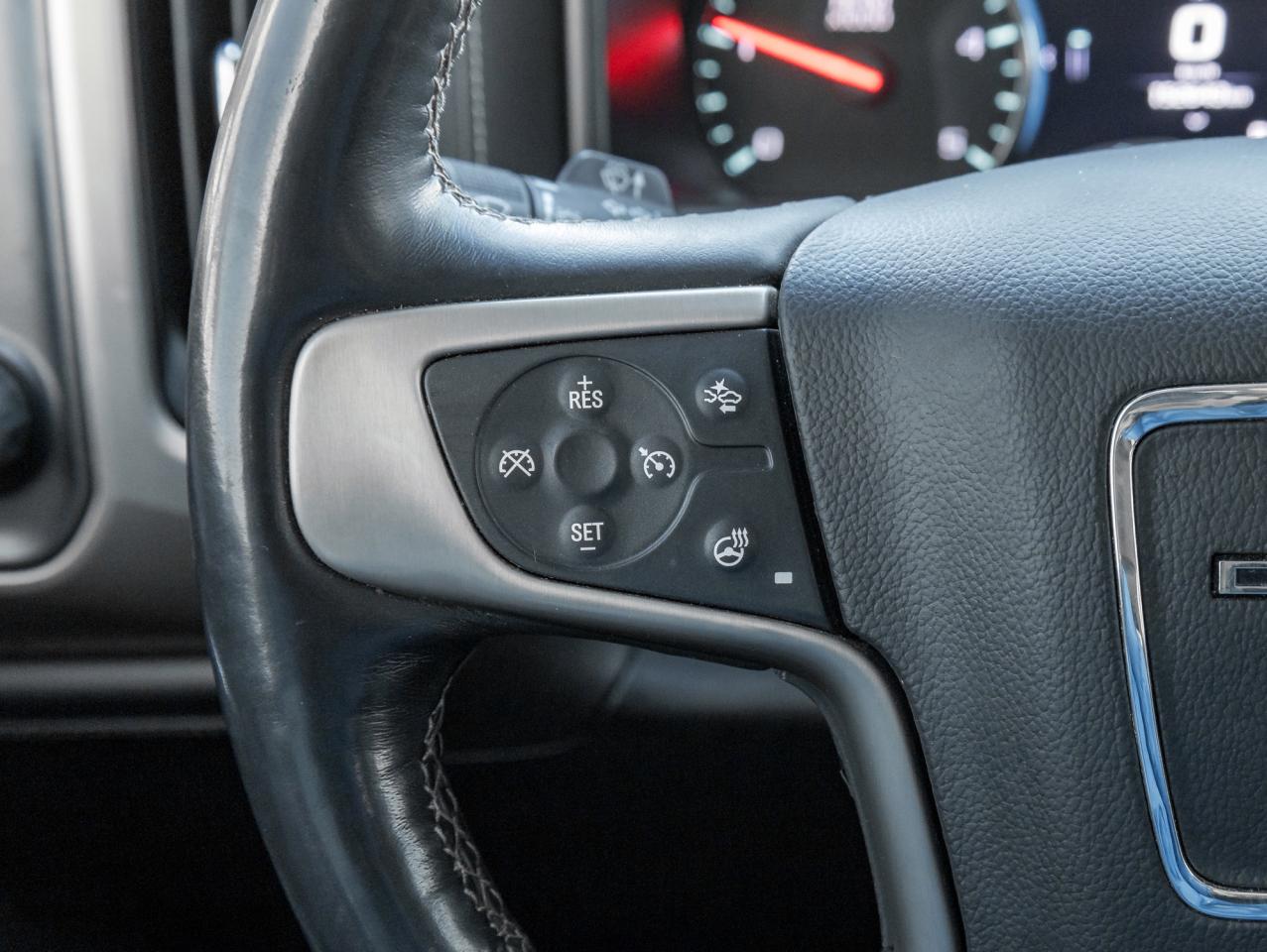 2018 GMC SIERRA 2500HD 4WD Crew Cab 153.7  Denali Photo